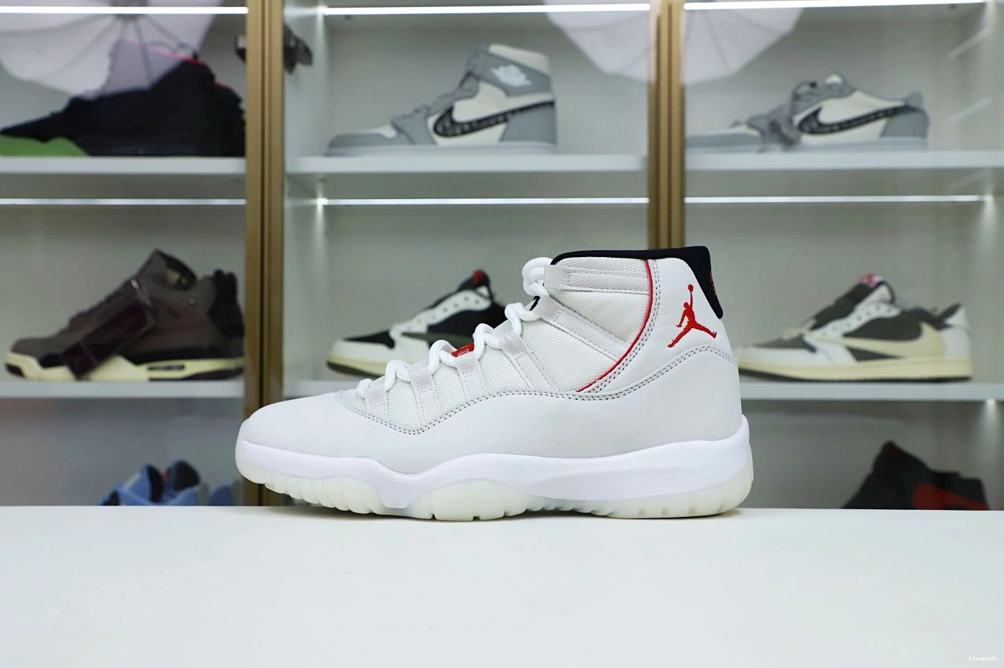 XI AIR RETRO PLATINUM 11 TINT JORDAN 0926